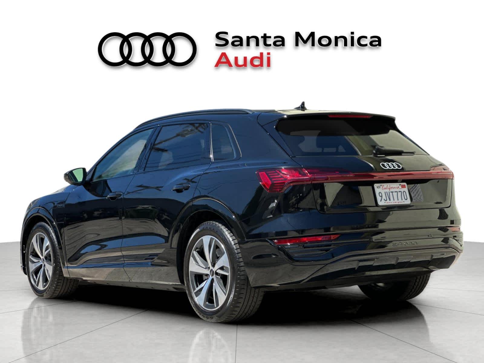 Thumbnail: 2024 Audi Q8 e-tron - 6