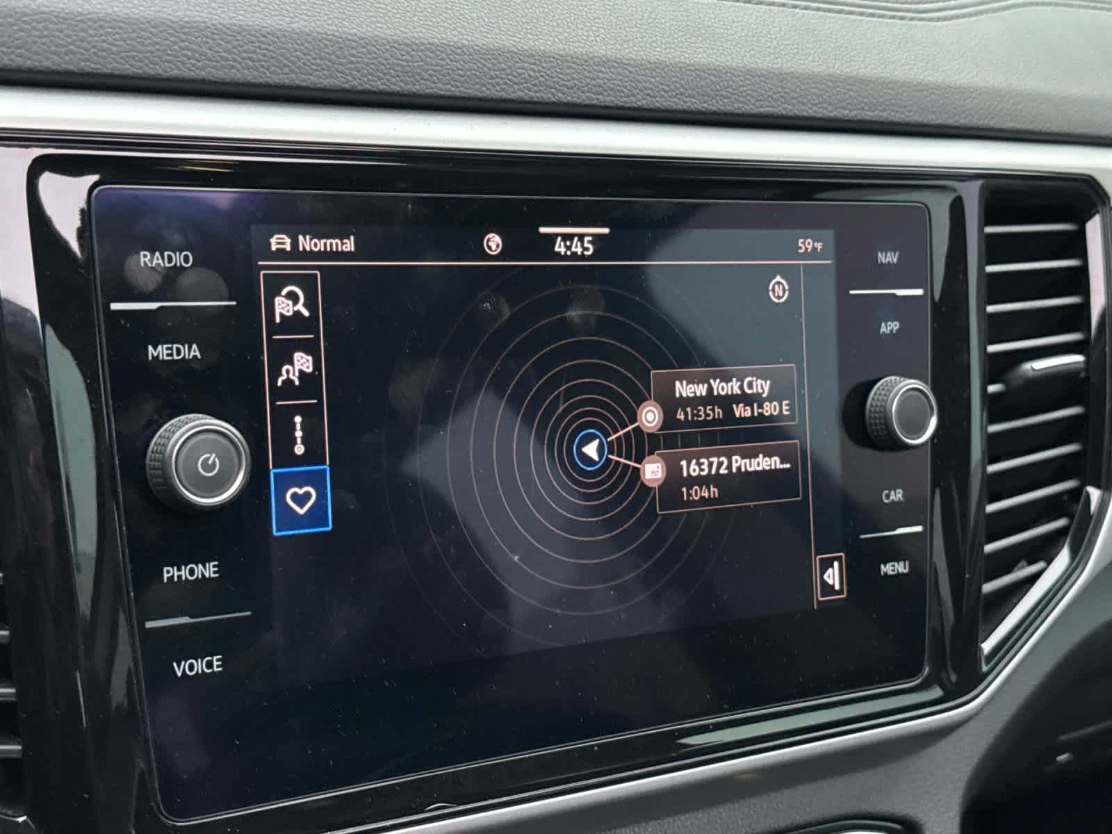 Thumbnail: 2022 Volkswagen Atlas - 20