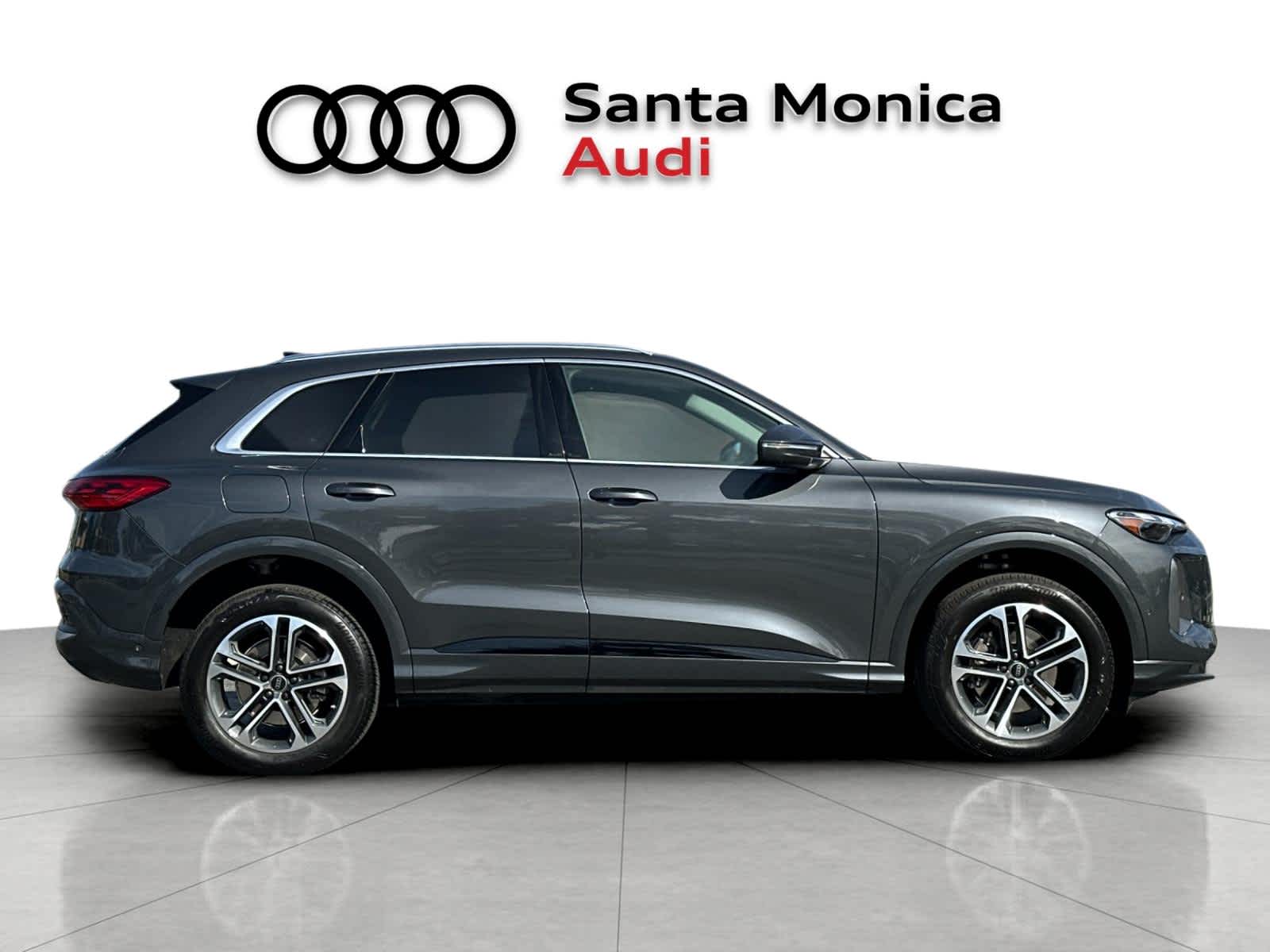 Thumbnail: 2025 Audi Q5 - 8