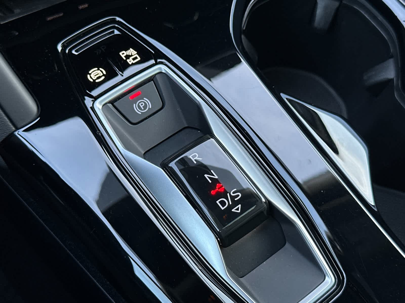Thumbnail: 2025 Audi Q5 - 22
