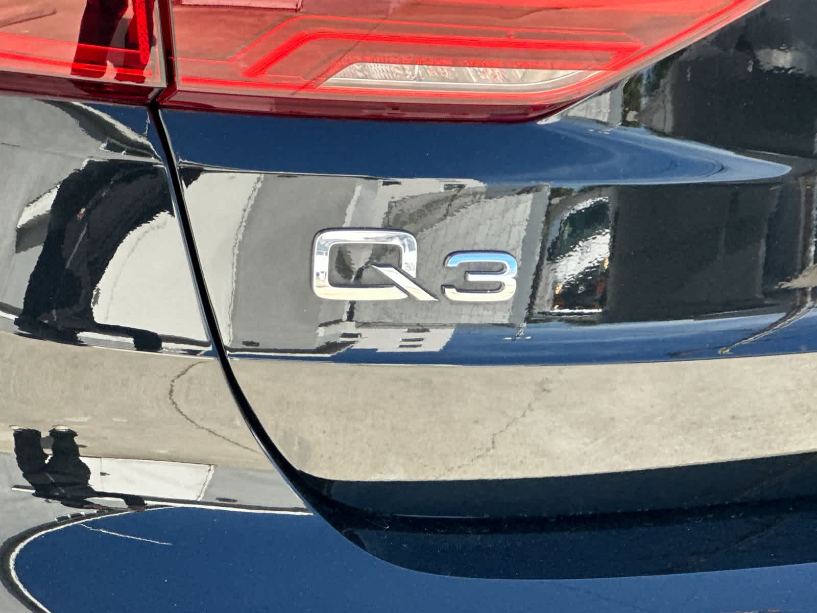 Thumbnail: 2025 Audi Q3 - 27