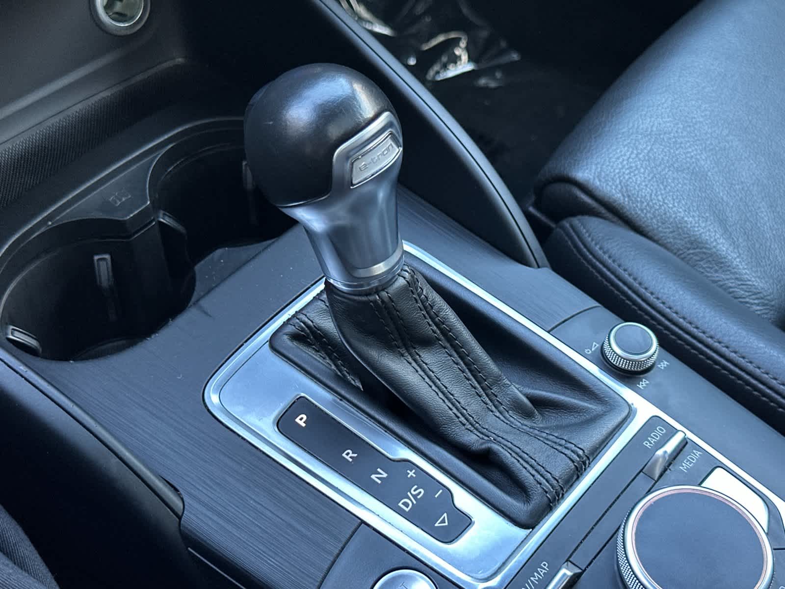 Thumbnail: 2018 Audi A3 e-tron - 22