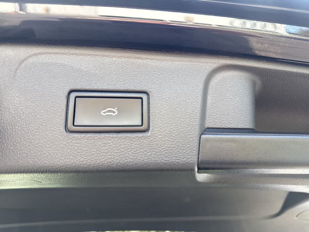 Thumbnail: 2021 Volkswagen Atlas - 37