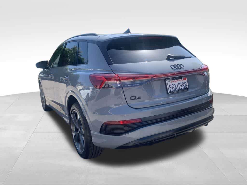 Thumbnail: 2023 Audi Q4 e-tron - 3