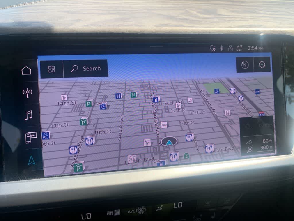 Thumbnail: 2023 Audi Q4 e-tron - 14