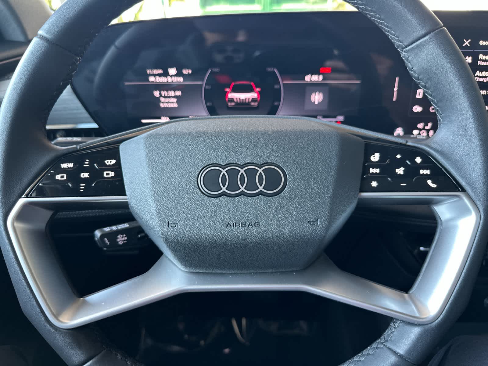 Thumbnail: 2025 Audi Q6 e-tron - 24