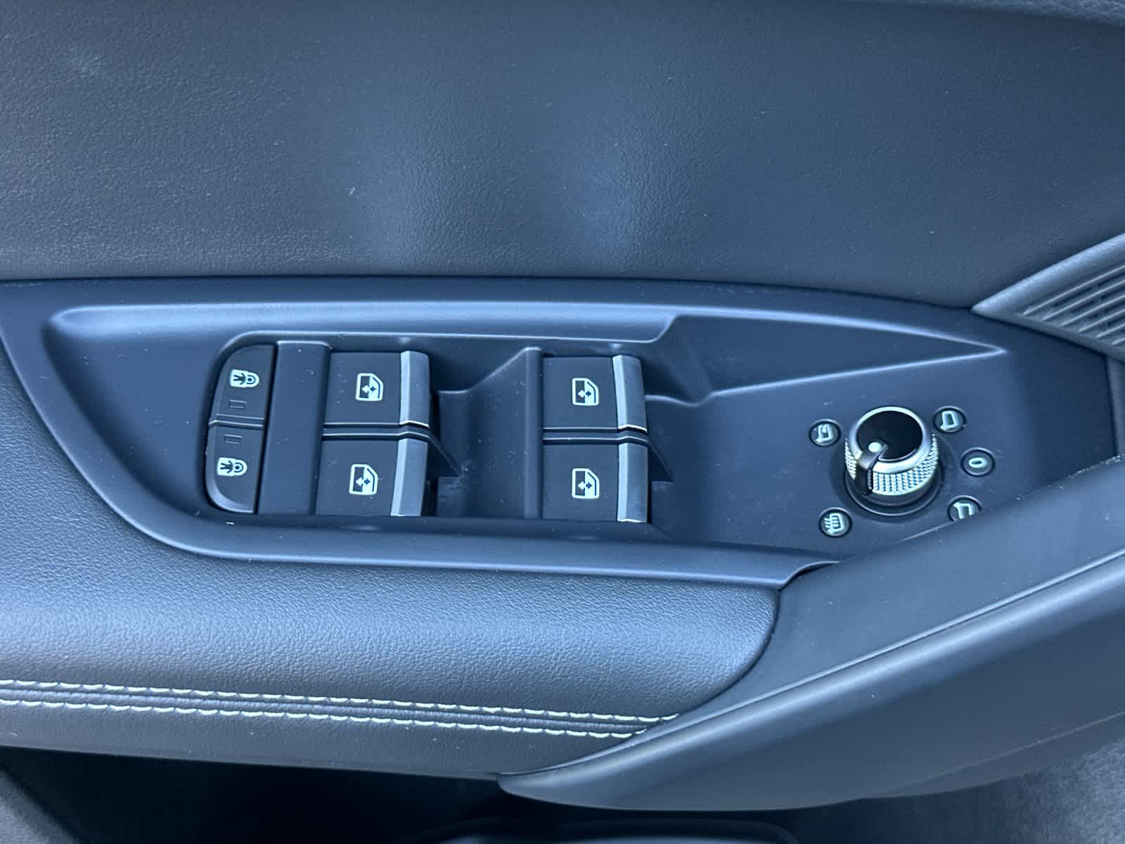 Thumbnail: 2023 Audi Q5 - 13