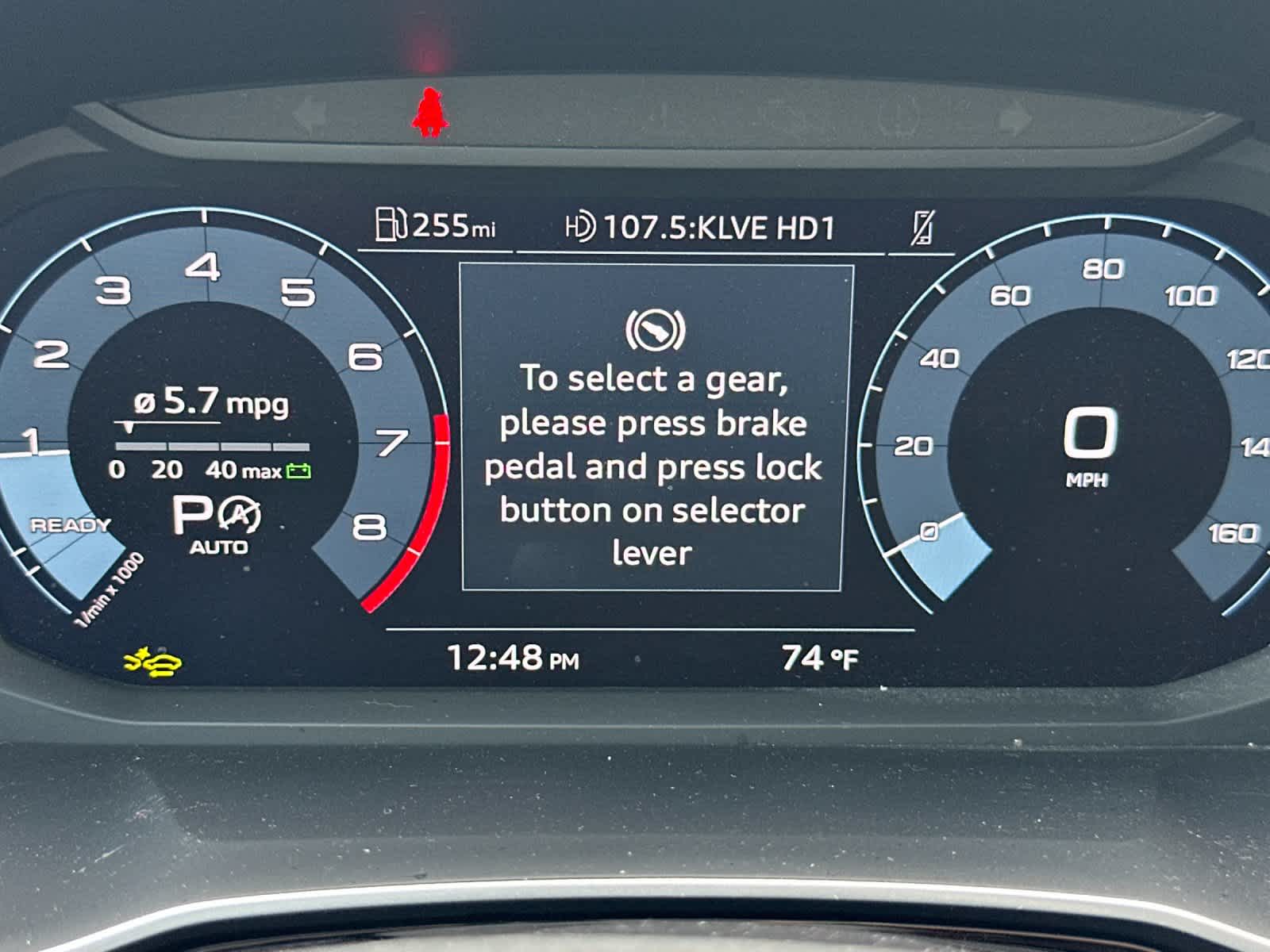 Thumbnail: 2025 Audi Q3 - 23