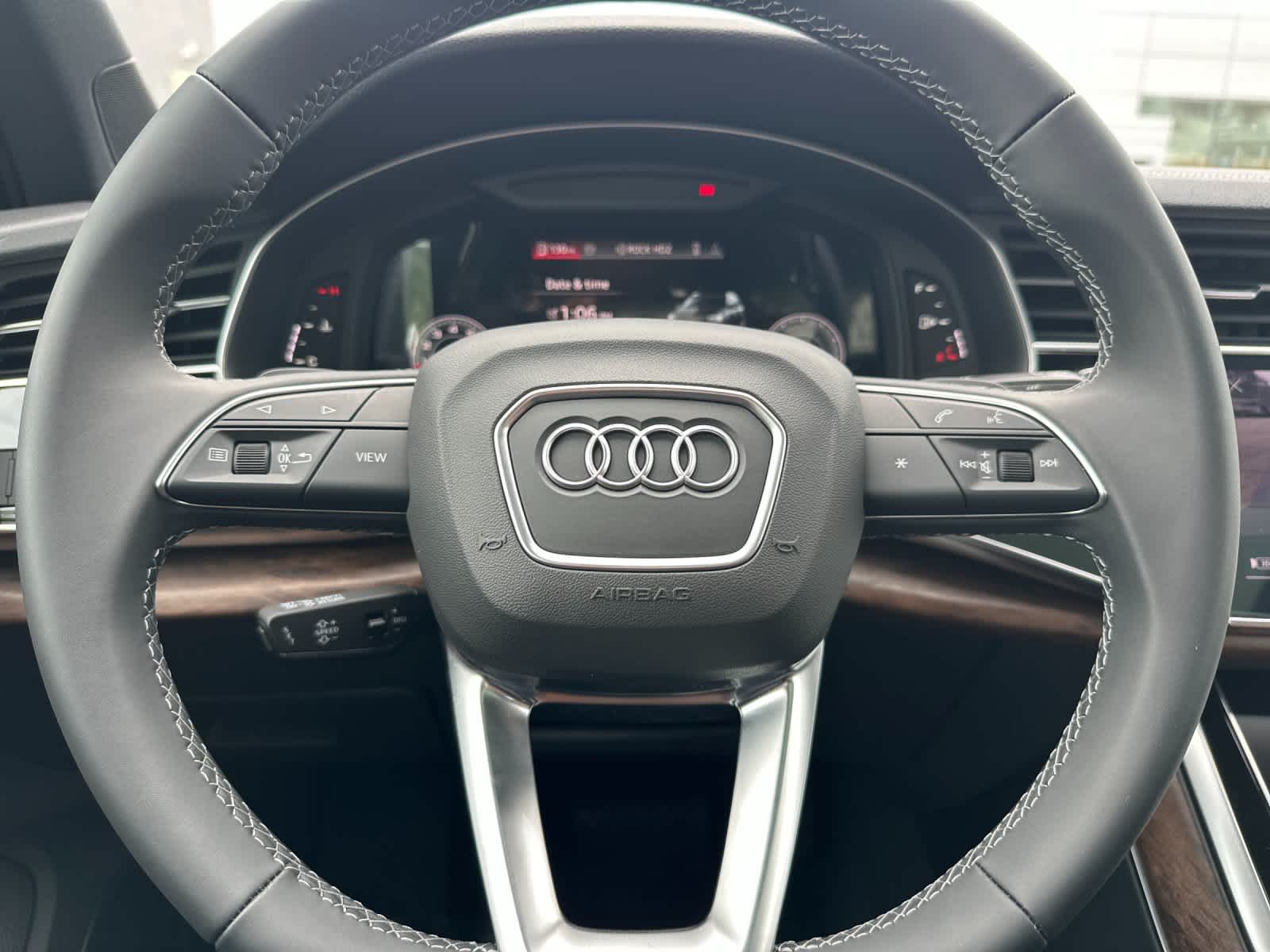 Thumbnail: 2026 Audi Q7 - 24