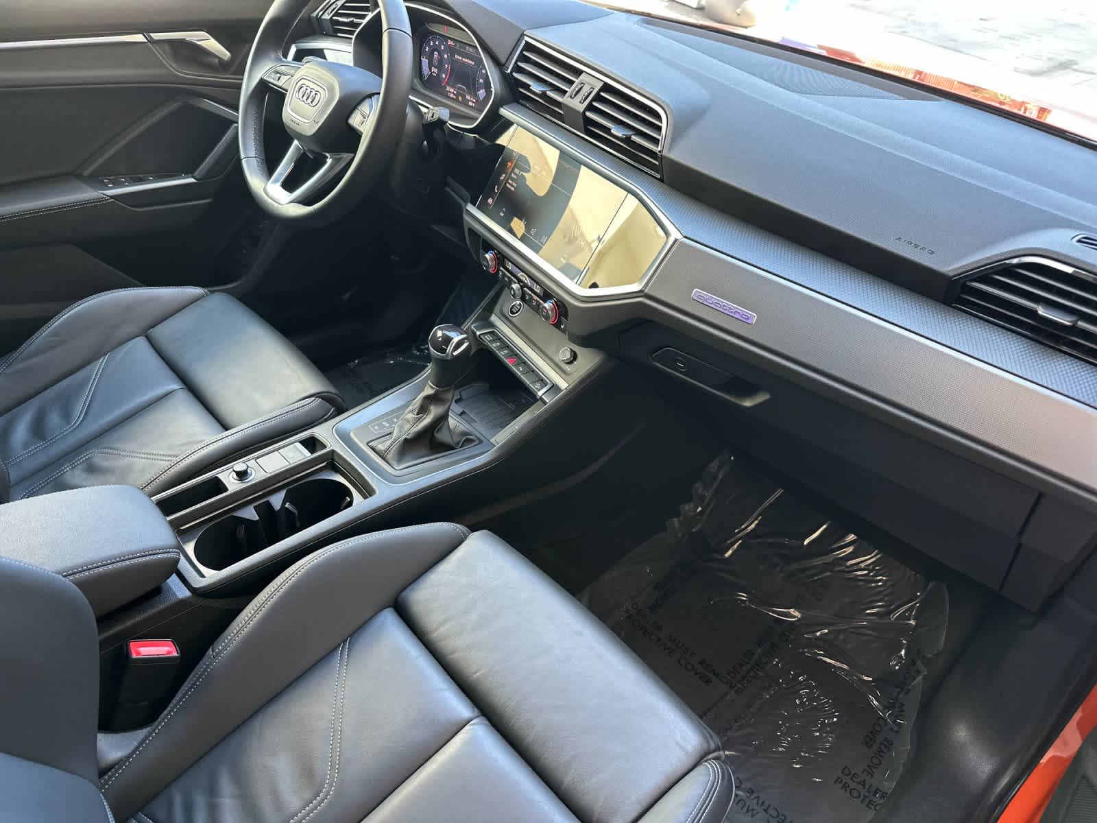 Thumbnail: 2023 Audi Q3 - 16