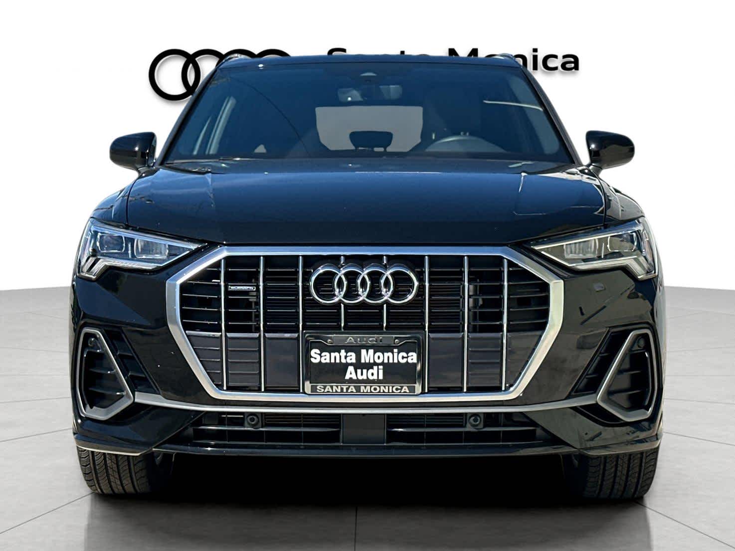 Thumbnail: 2025 Audi Q3 - 10