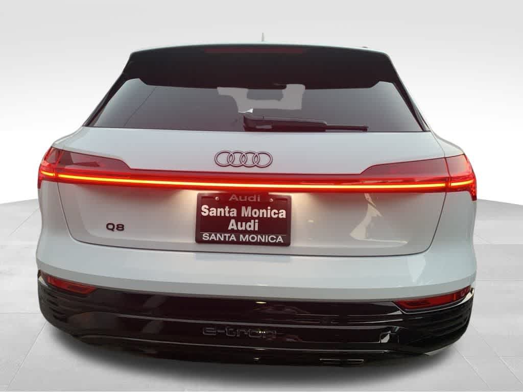 Thumbnail: 2024 Audi Q8 e-tron - 6