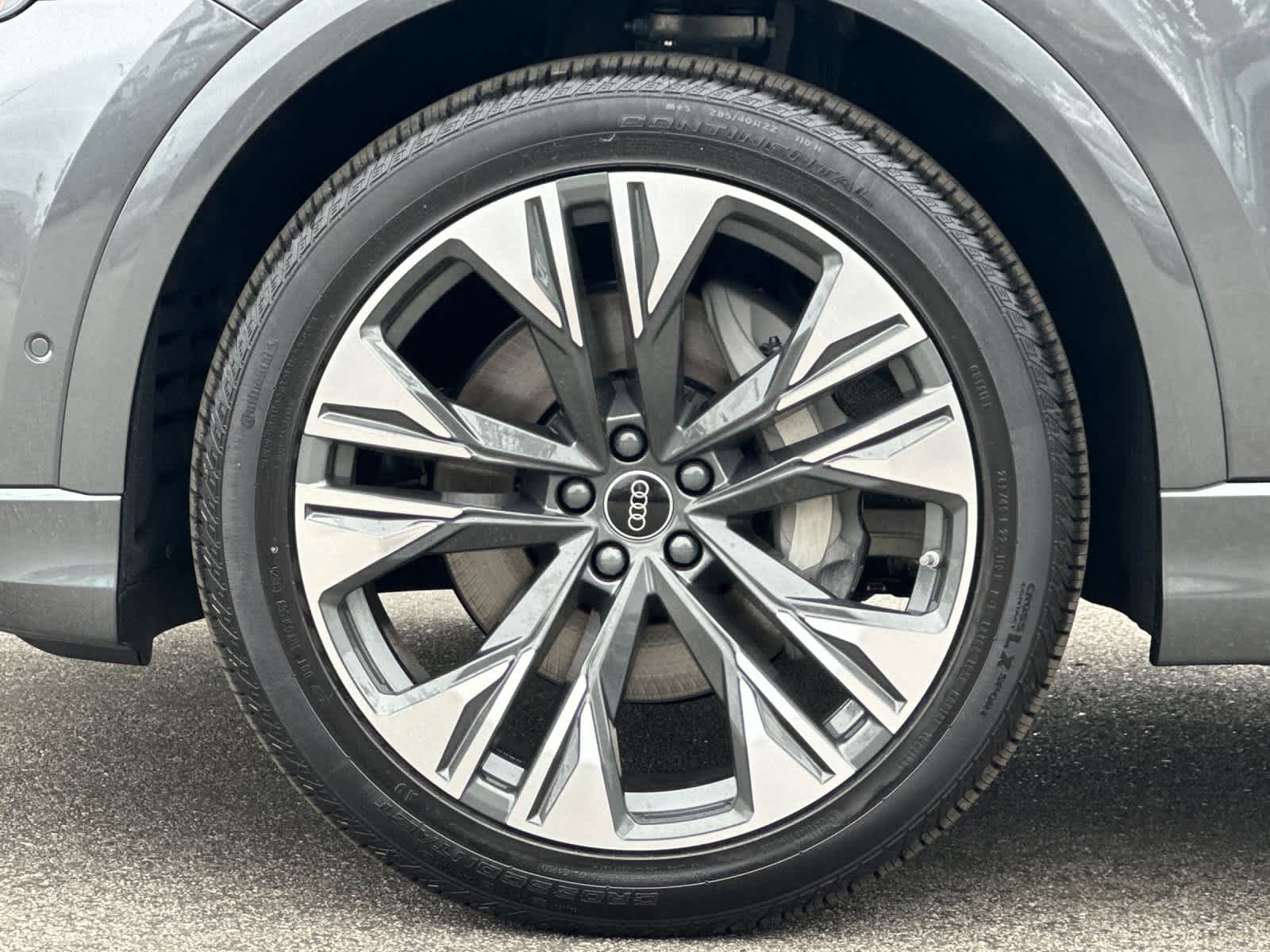 Thumbnail: 2026 Audi Q8 - 27