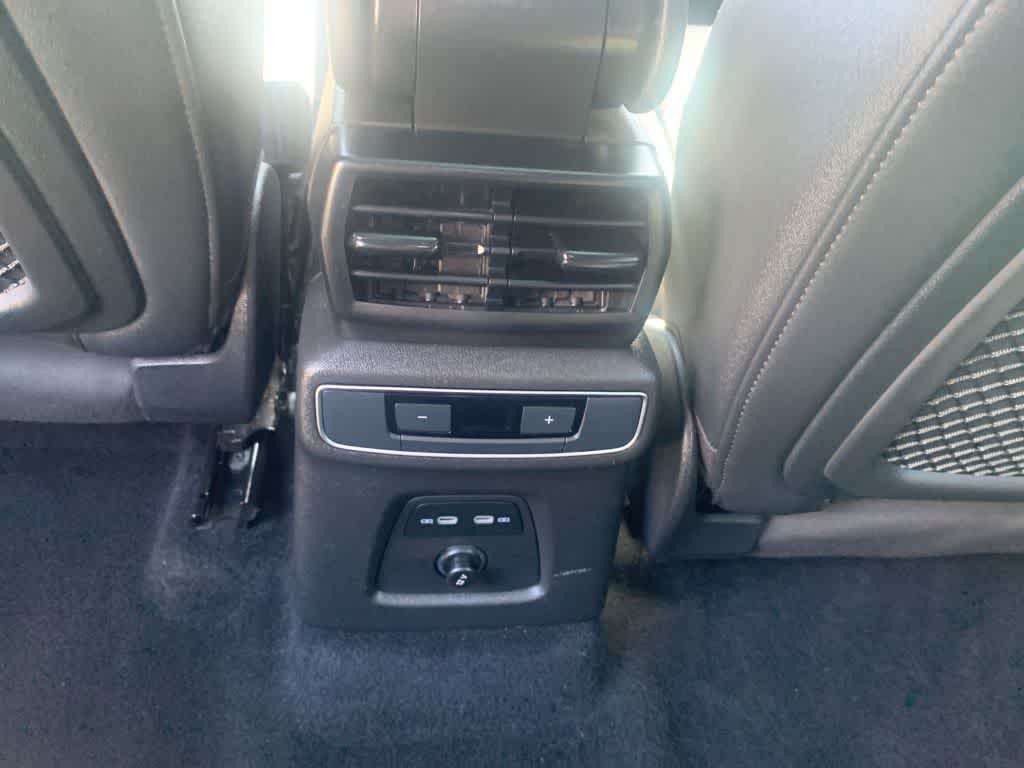 Thumbnail: 2023 Audi Q4 e-tron - 32