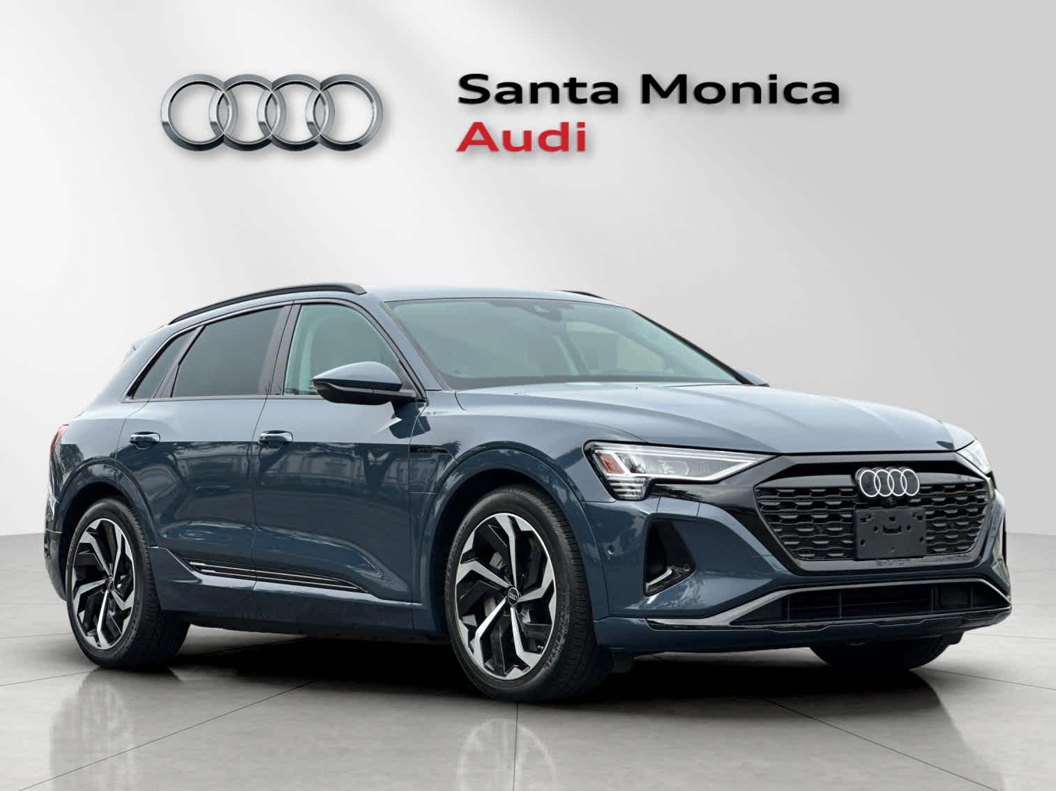 Thumbnail: 2024 Audi Q8 e-tron - 9