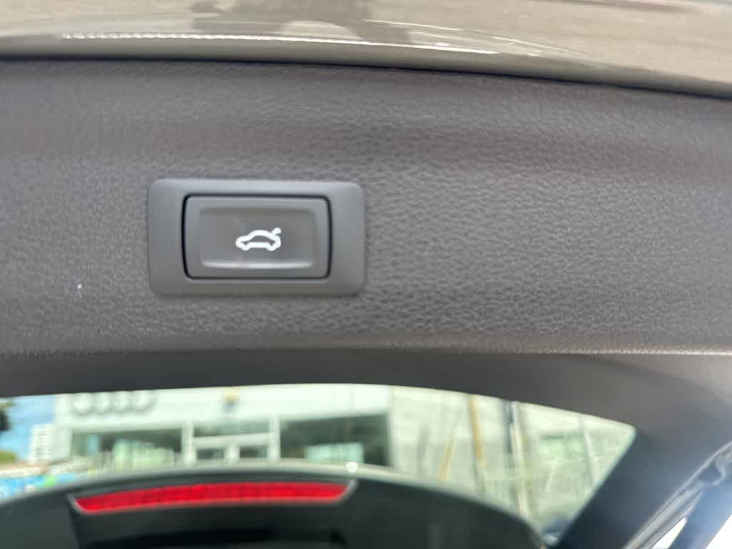 Thumbnail: 2022 Audi Q3 - 30