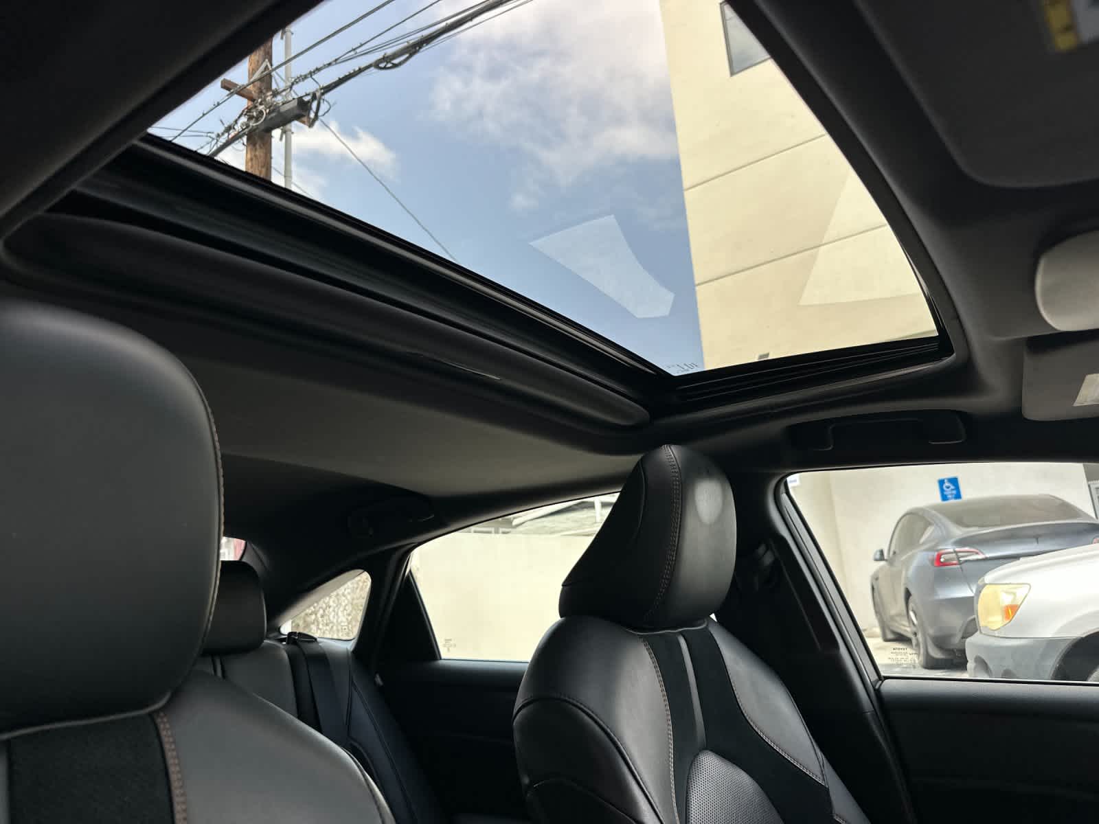 Thumbnail: 2019 Toyota Avalon - 15