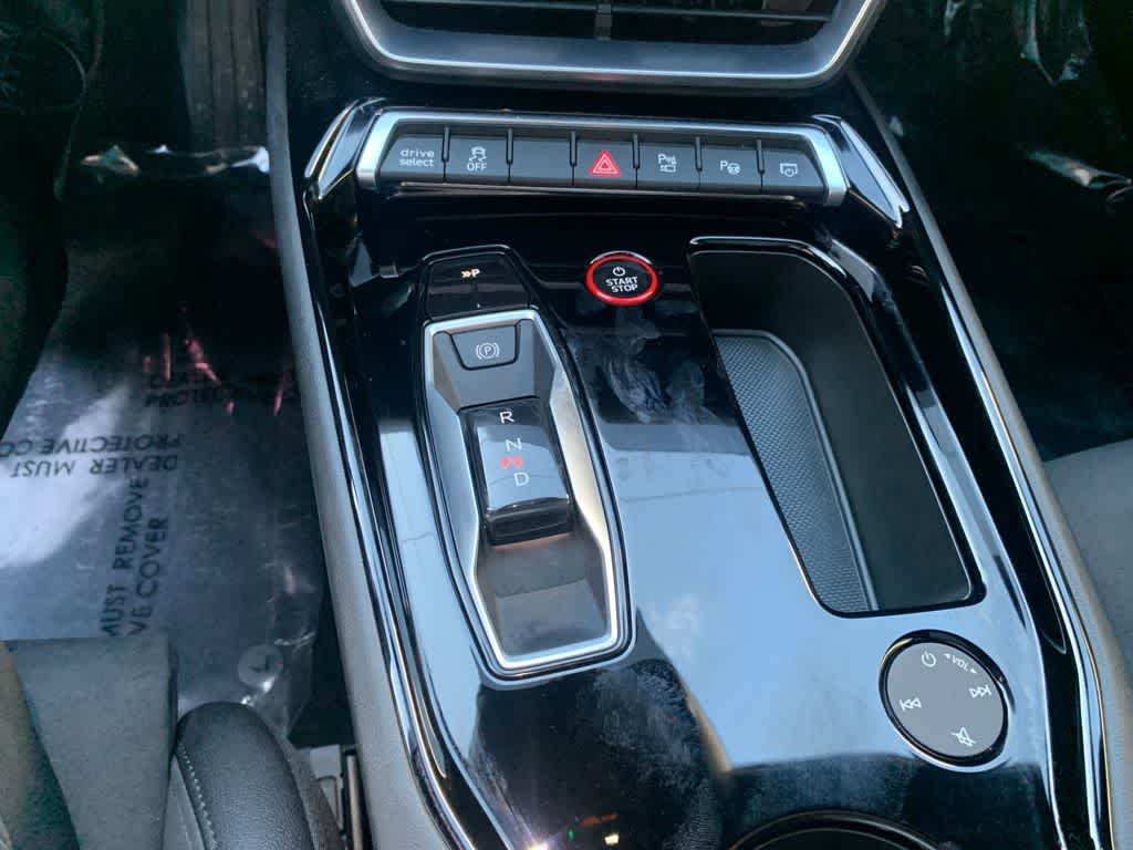 Thumbnail: 2023 Audi e-tron GT - 16