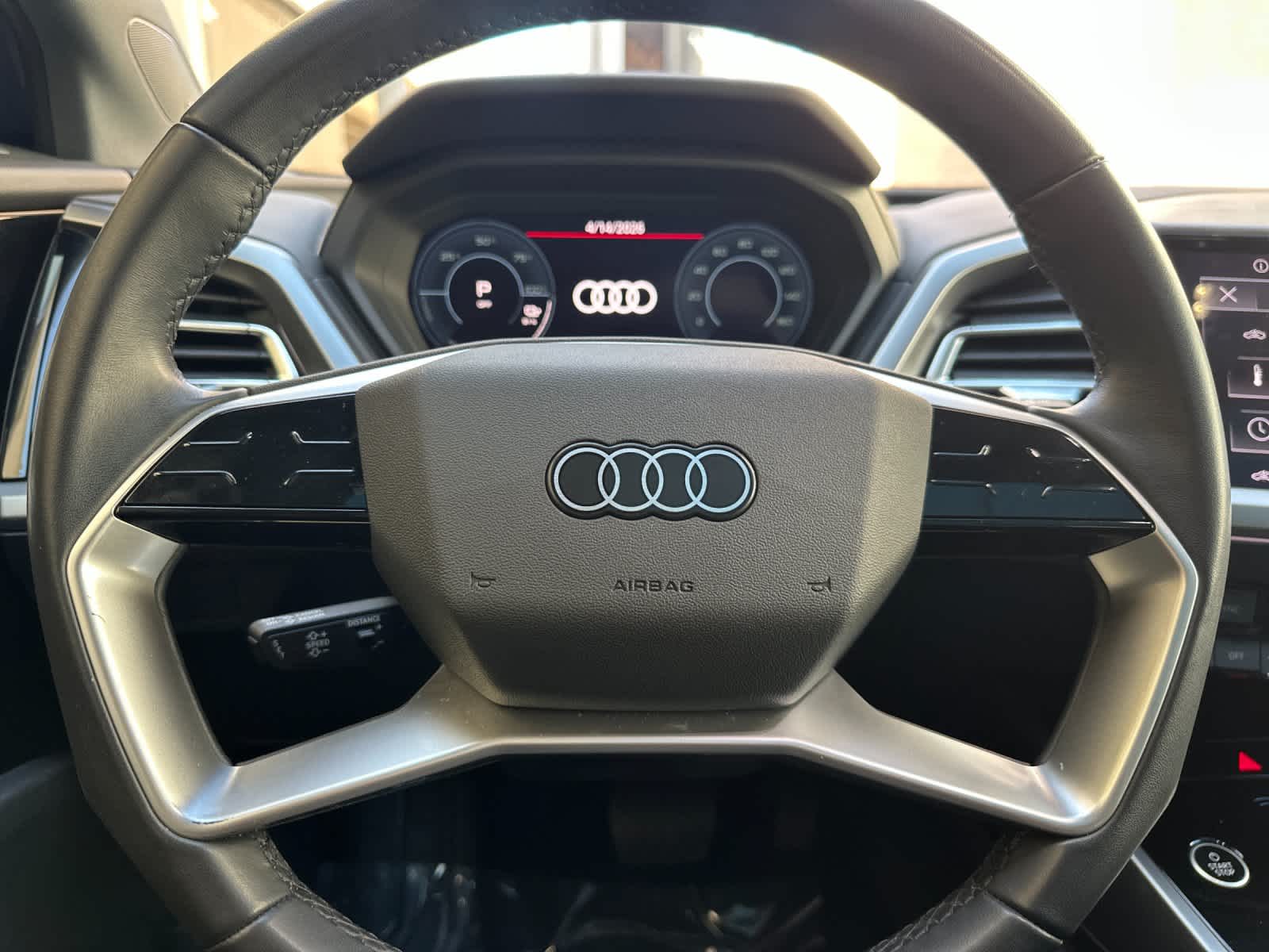 Thumbnail: 2023 Audi Q4 e-tron - 24