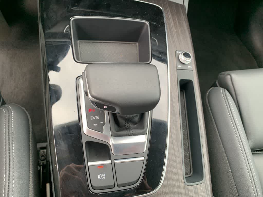 Thumbnail: 2024 Audi Q5 - 11