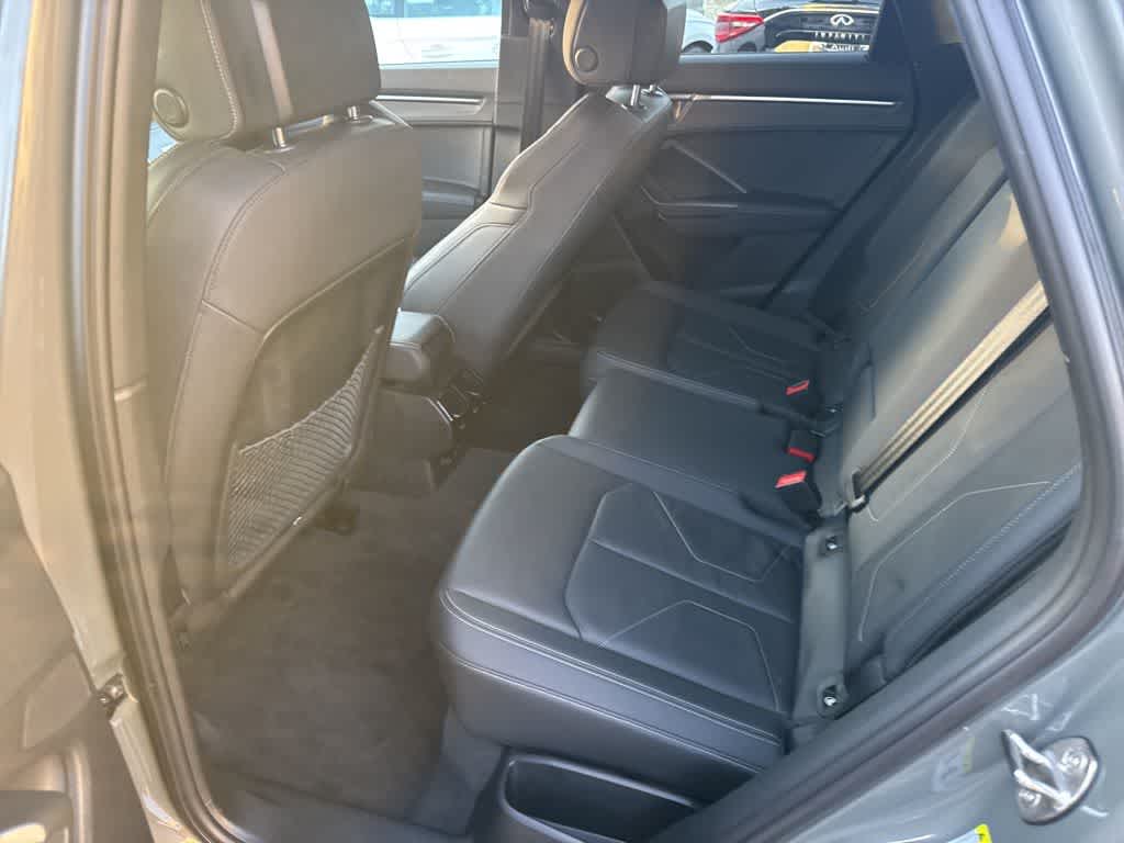 Thumbnail: 2024 Audi Q3 - 33