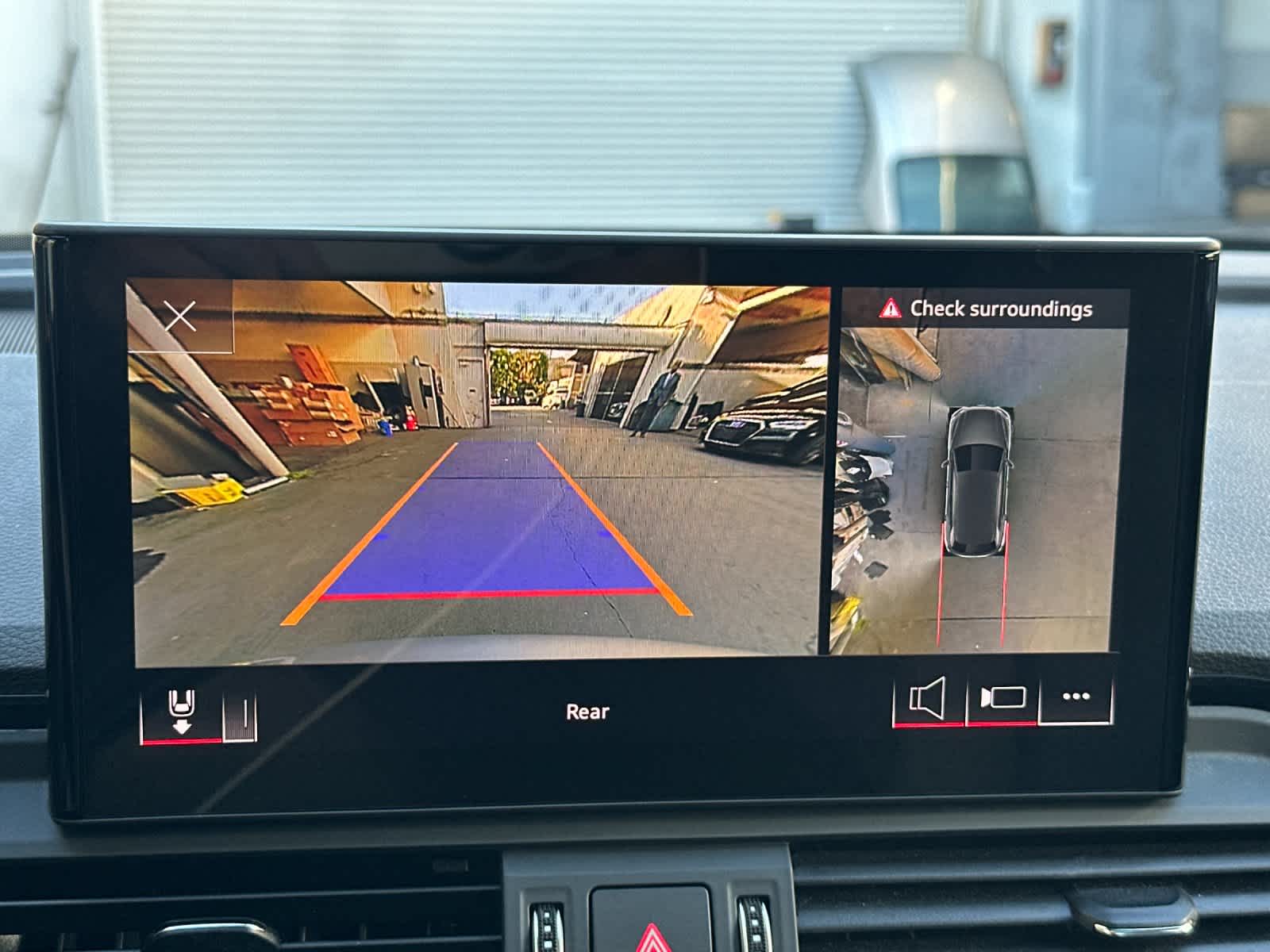 Thumbnail: 2023 Audi Q5 - 19