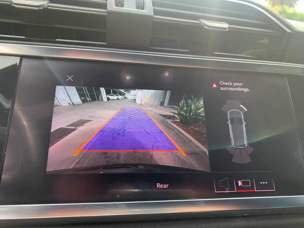 Thumbnail: 2020 Audi Q3 - 13