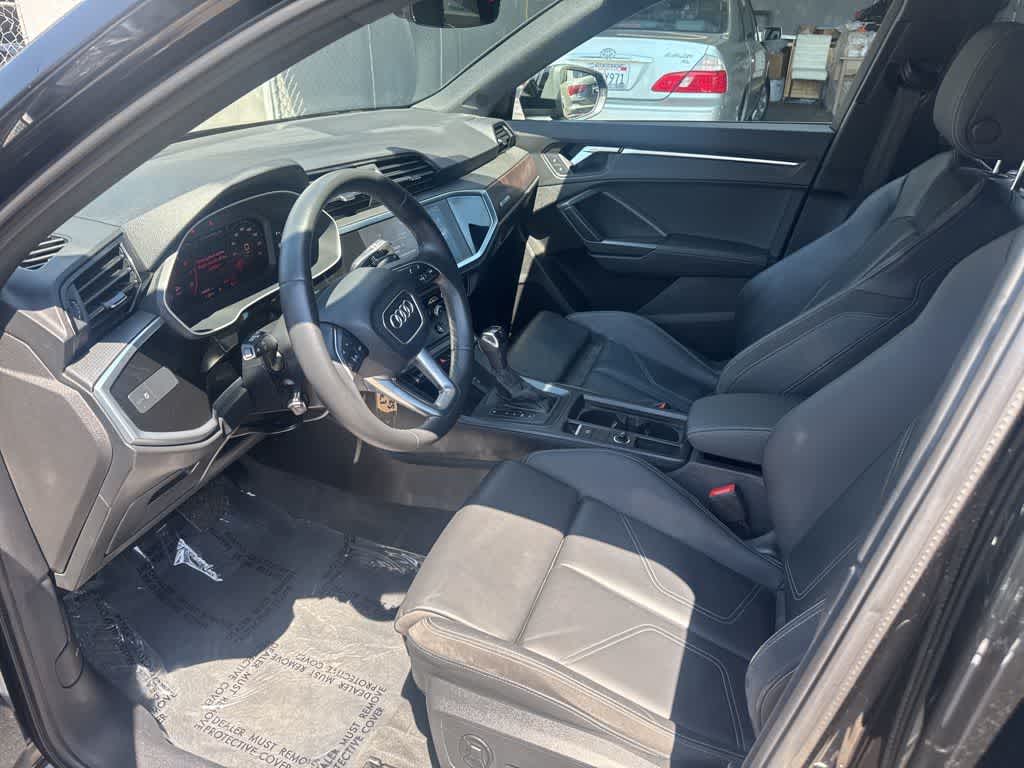 Thumbnail: 2022 Audi Q3 - 10