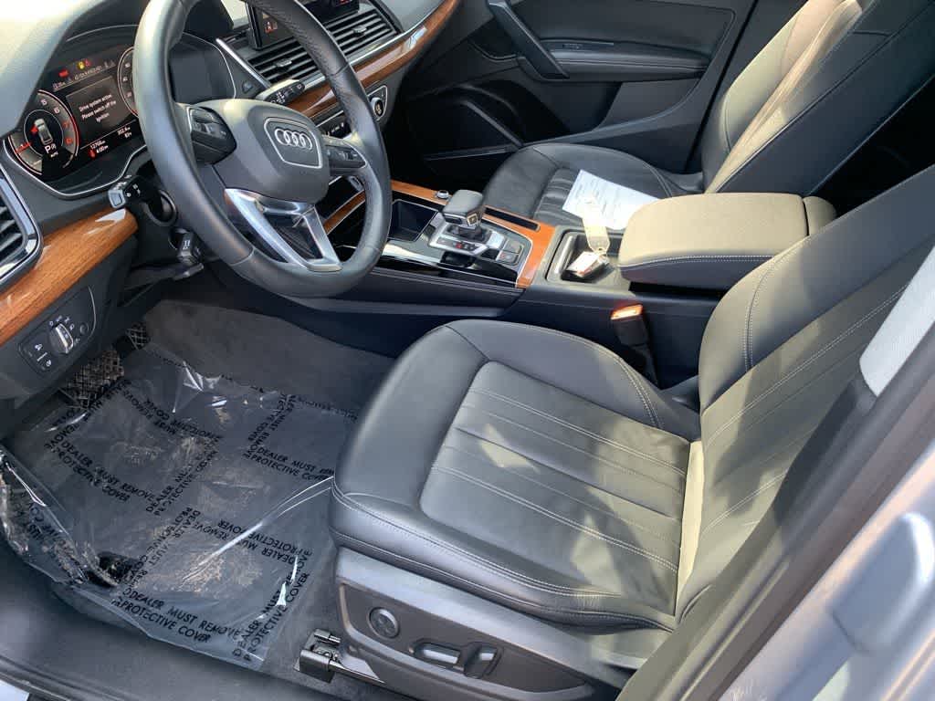 Thumbnail: 2022 Audi Q5 - 6