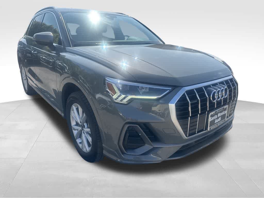 Thumbnail: 2022 Audi Q3 - 1