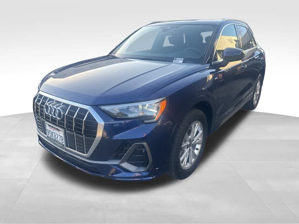 Thumbnail: 2022 Audi Q3 - 3