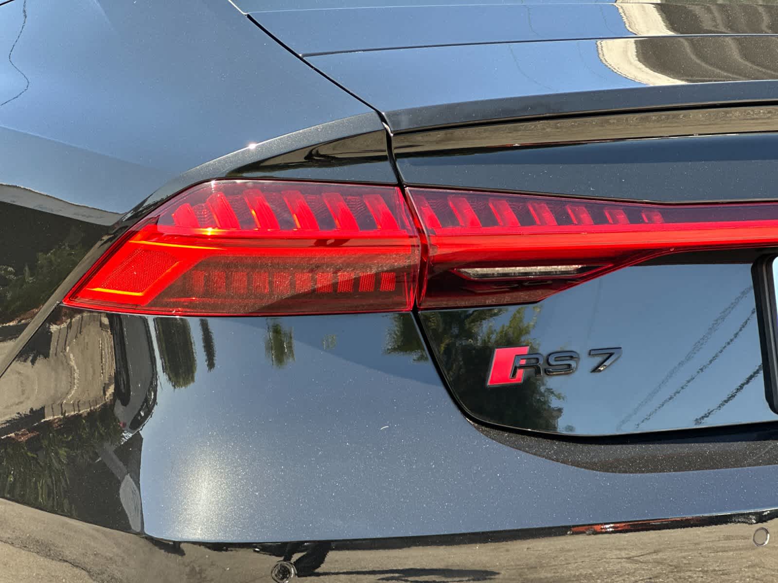Thumbnail: 2022 Audi RS 7 - 27