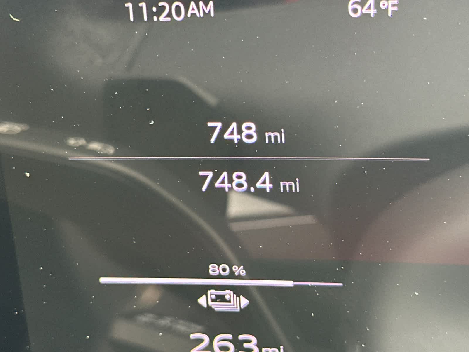 Thumbnail: 2025 Audi e-tron - 29