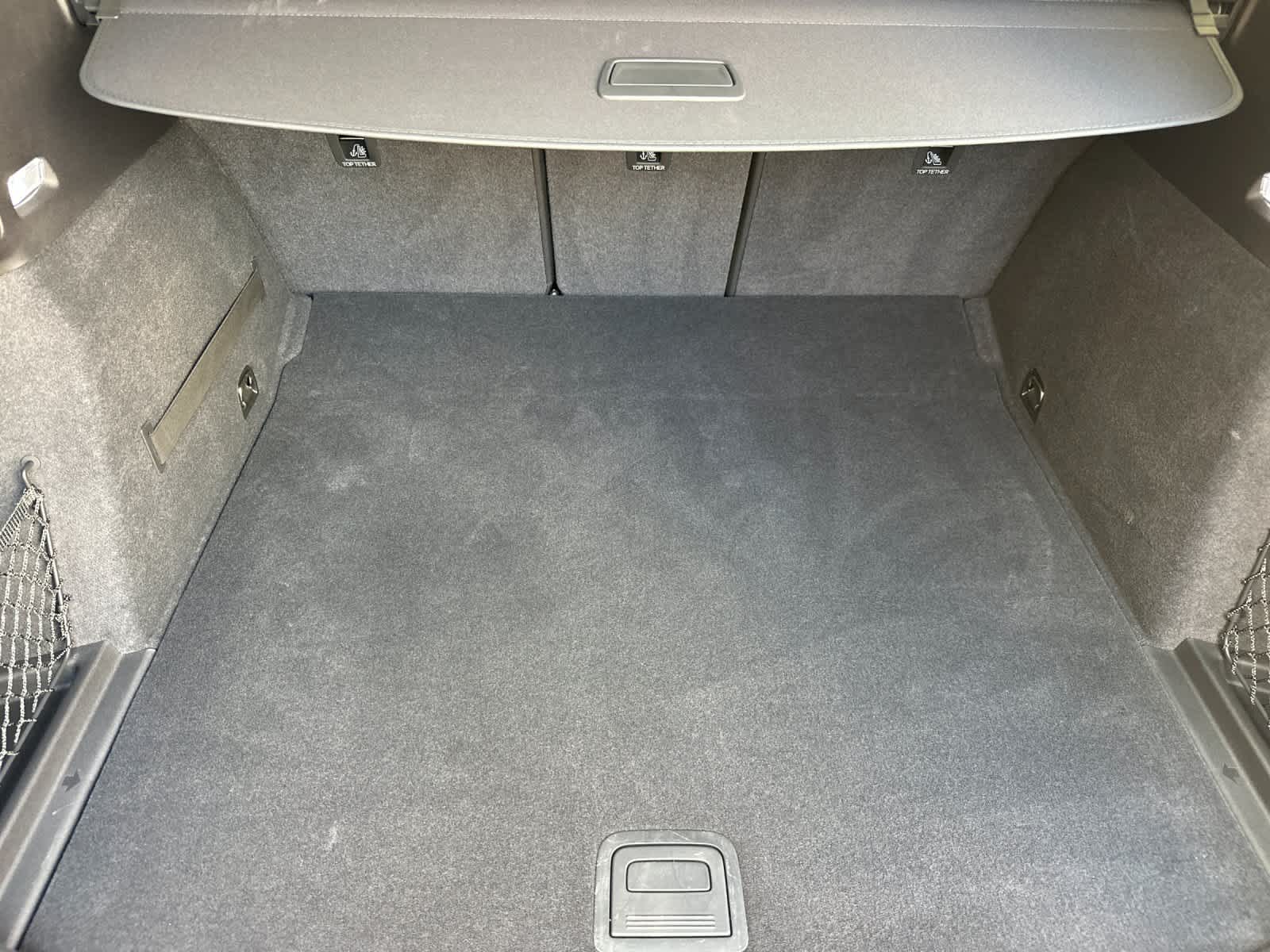 Thumbnail: 2025 Audi Q6 e-tron - 15