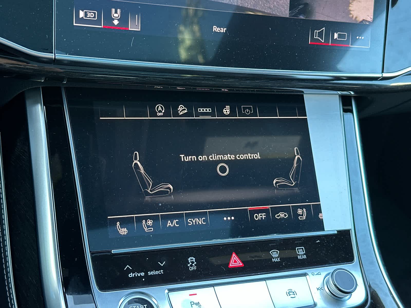 Thumbnail: 2026 Audi Q8 - 21