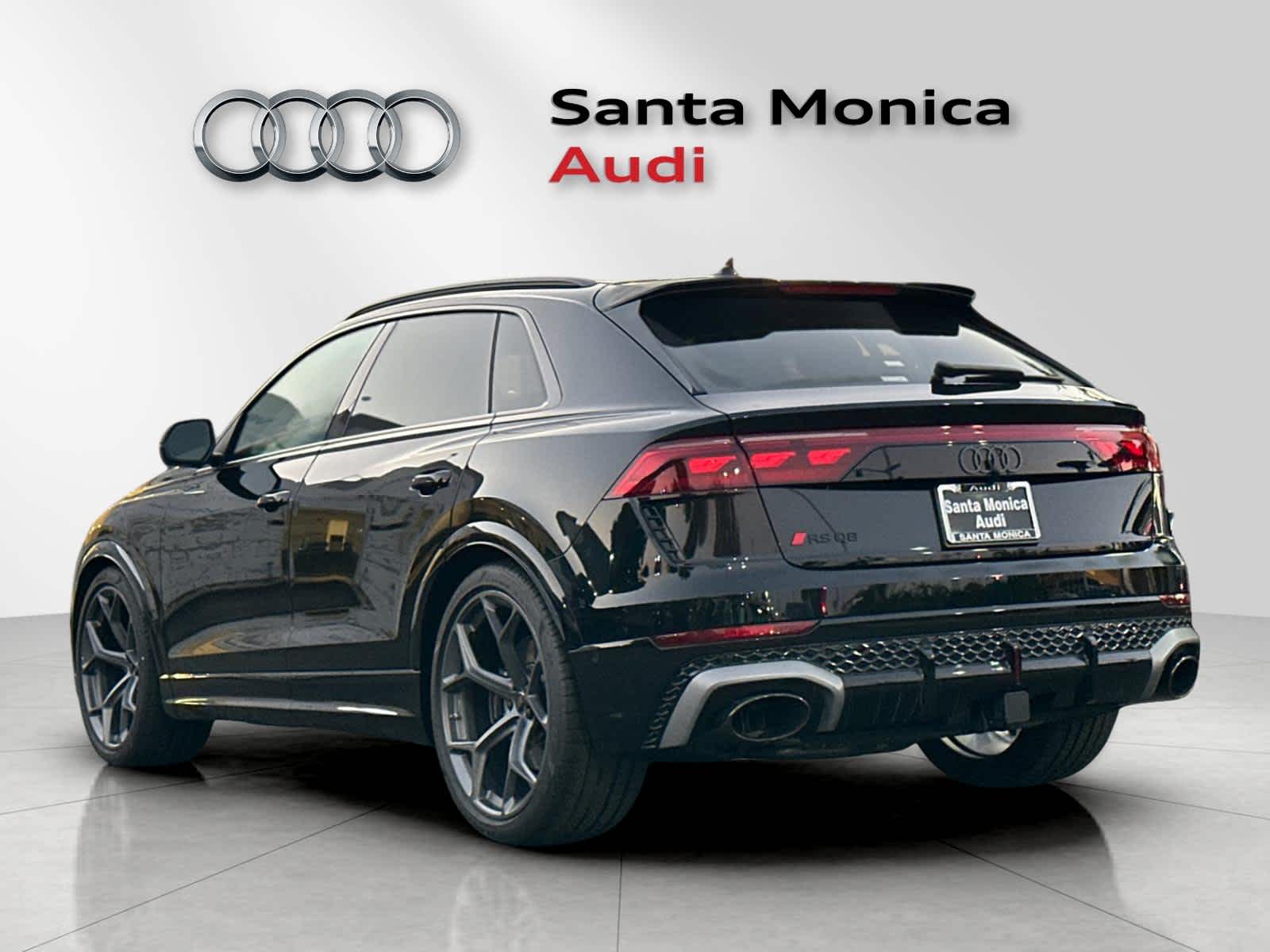 Thumbnail: 2025 Audi RS Q8 - 6