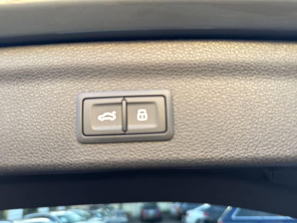 Thumbnail: 2024 Audi Q3 - 37