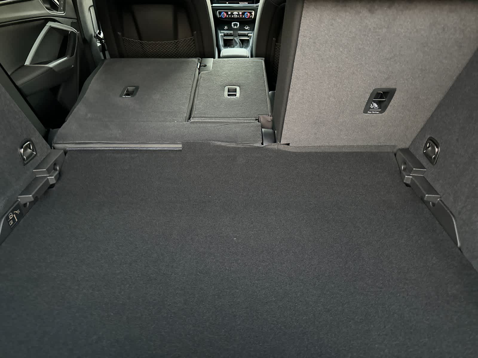 Thumbnail: 2025 Audi Q3 - 15