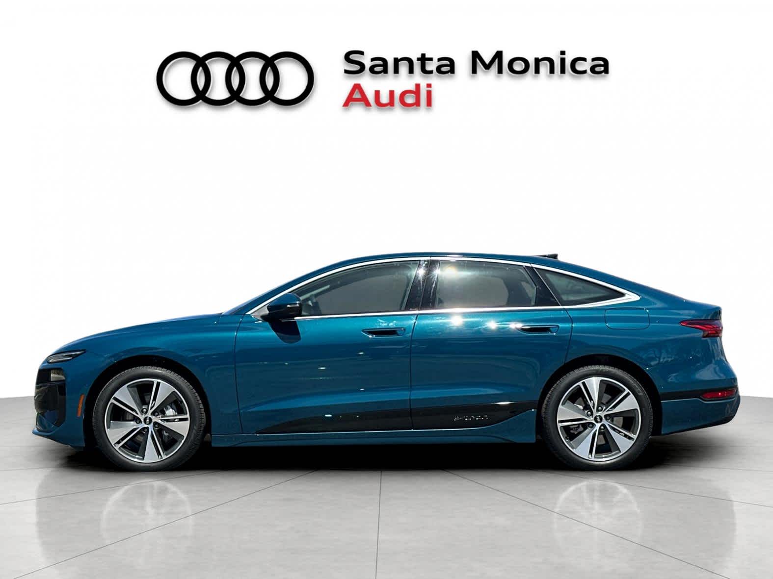 Thumbnail: 2025 Audi e-tron - 5