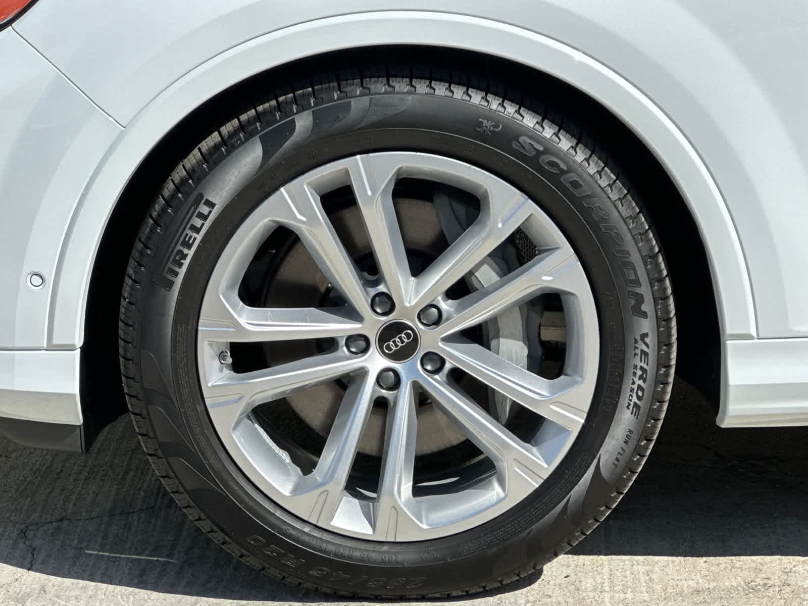 Thumbnail: 2026 Audi Q7 - 28