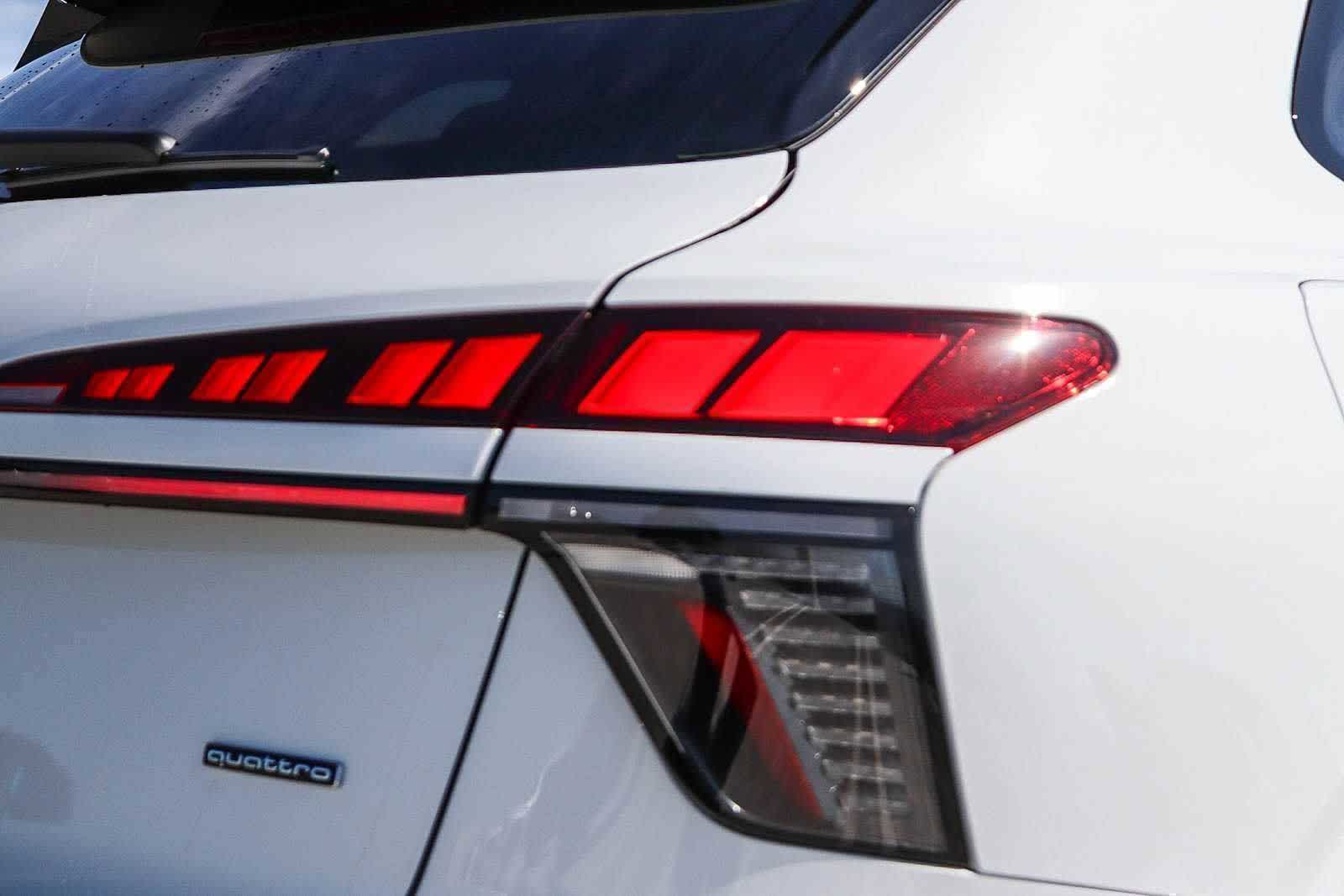 Thumbnail: 2026 Audi Q3 - 10