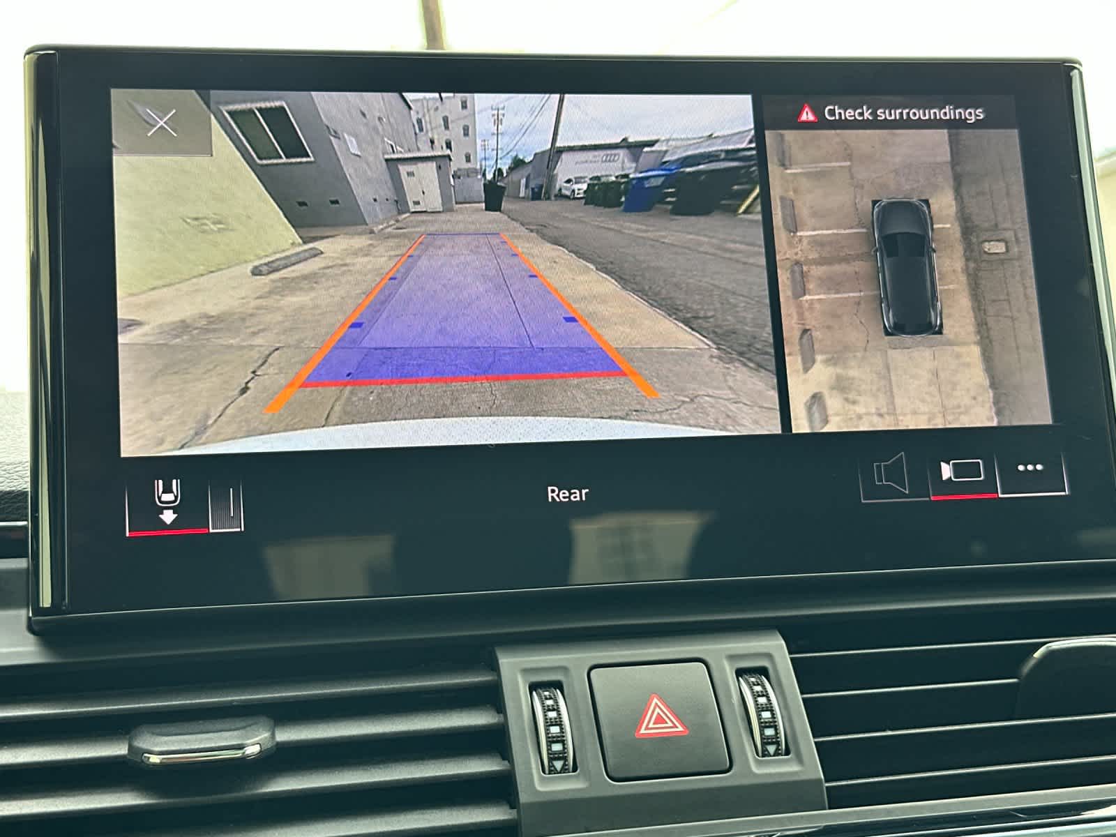 Thumbnail: 2023 Audi Q5 - 20