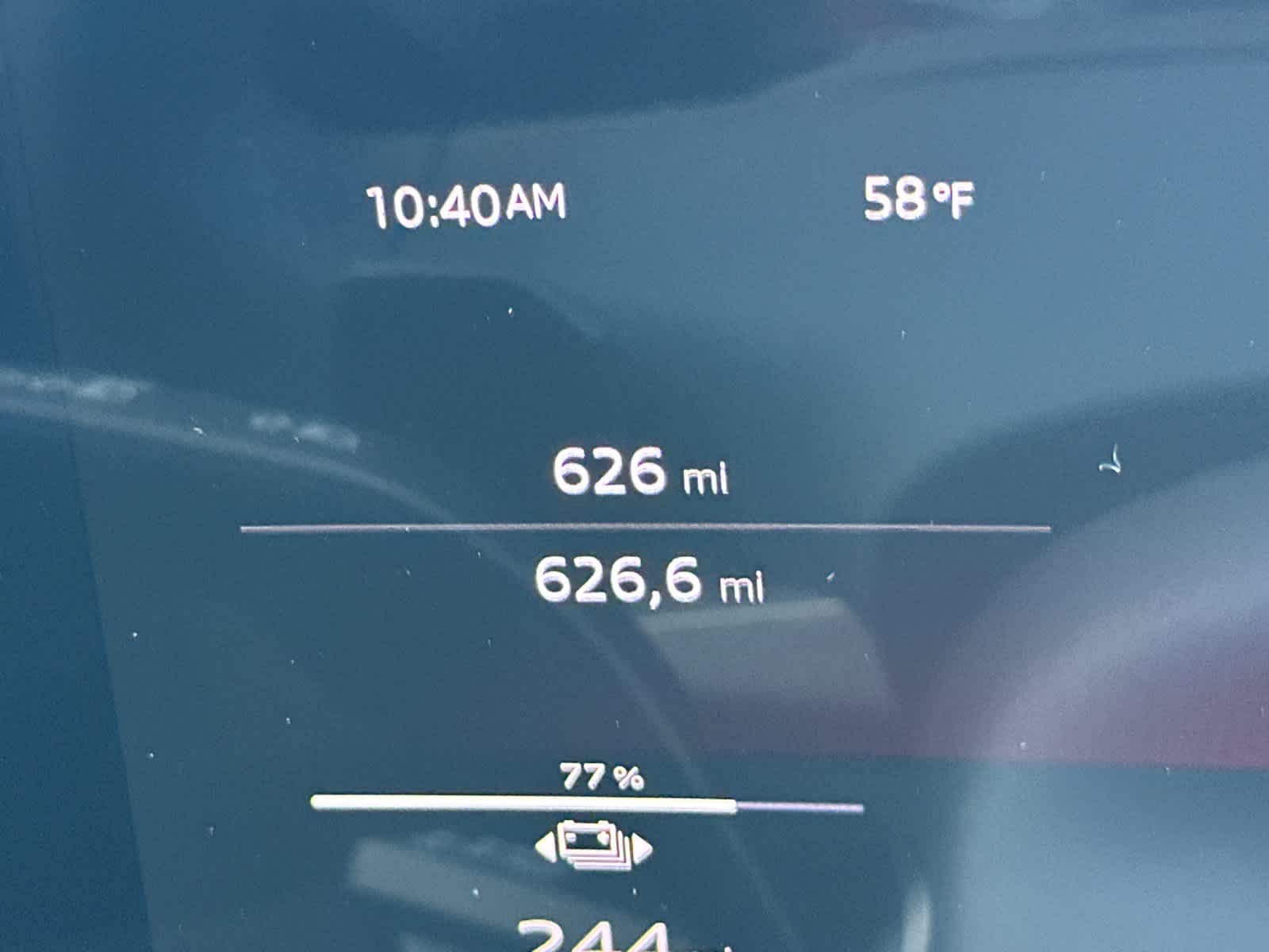 Thumbnail: 2025 Audi Q6 e-tron - 26