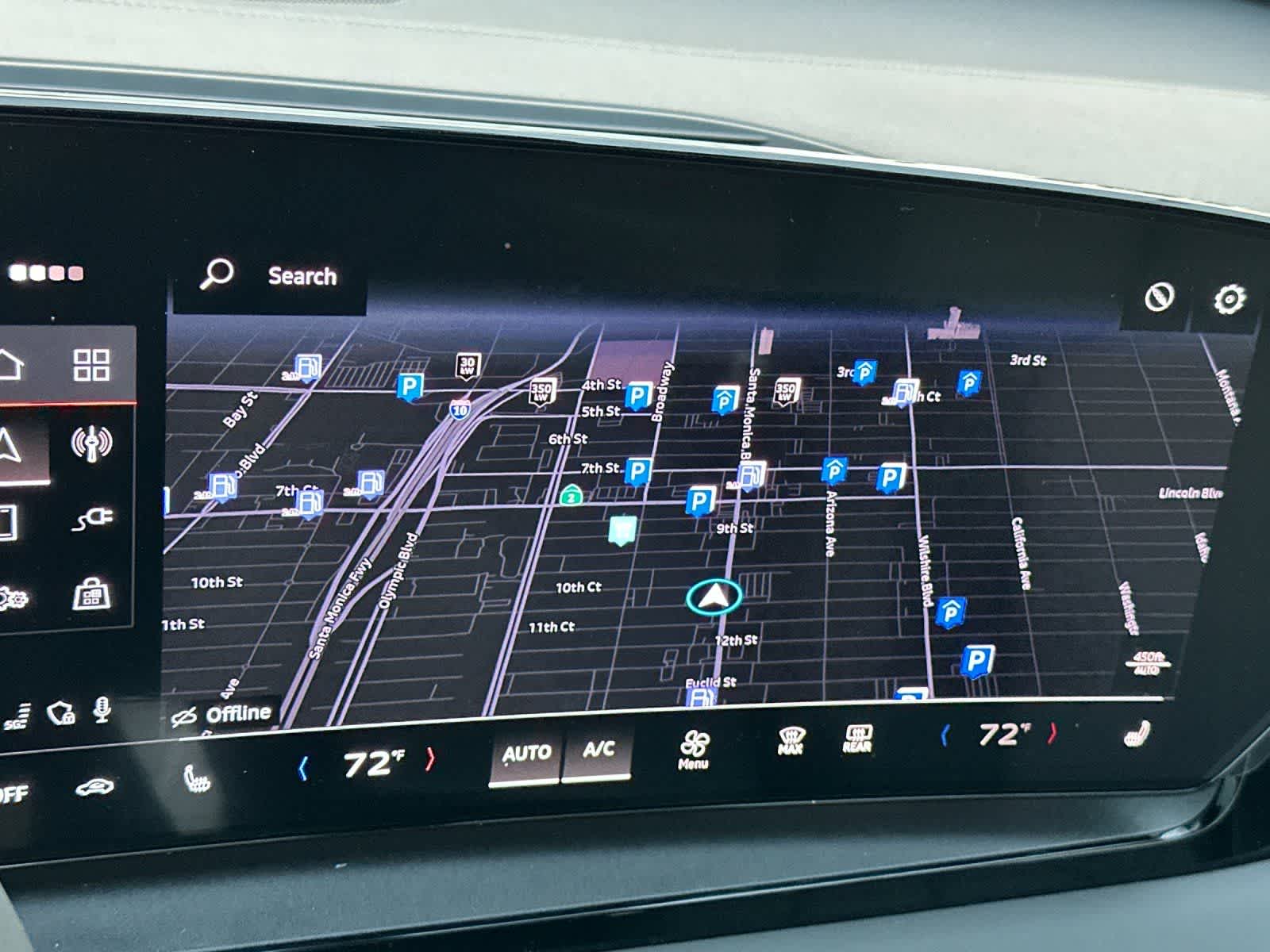 Thumbnail: 2025 Audi Q6 e-tron - 19