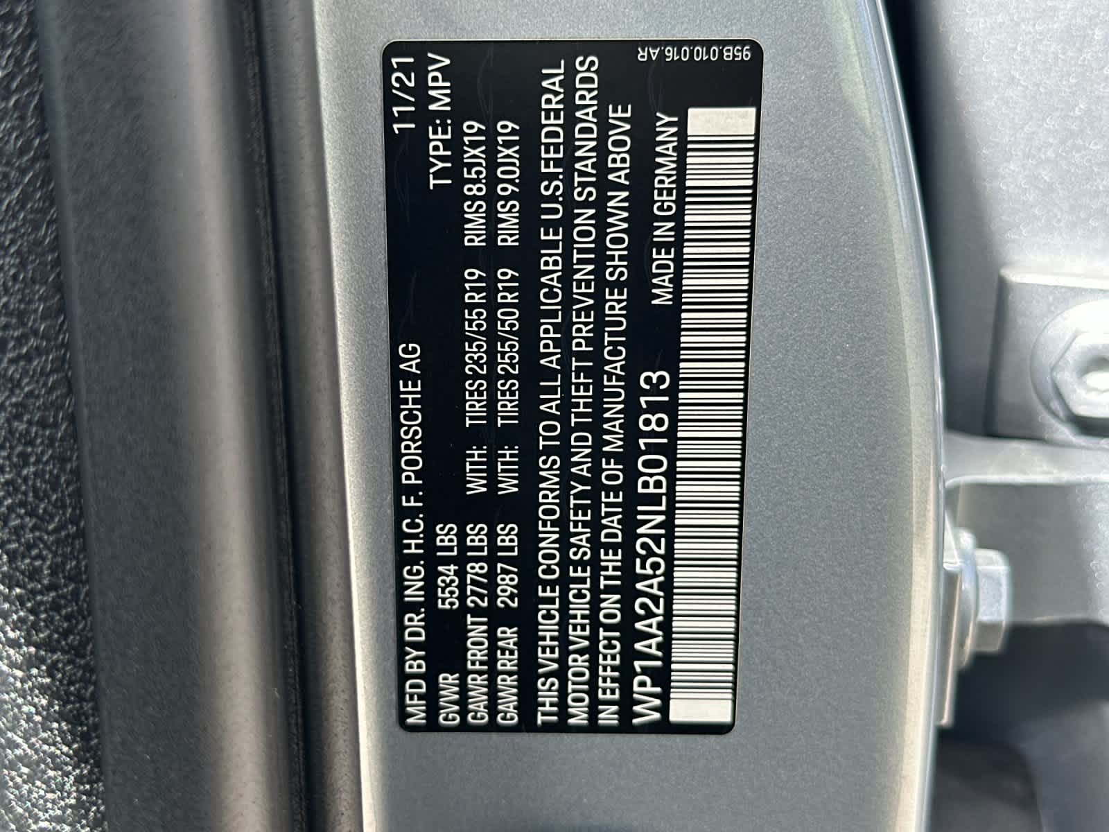 Thumbnail: 2022 Porsche Macan - 28