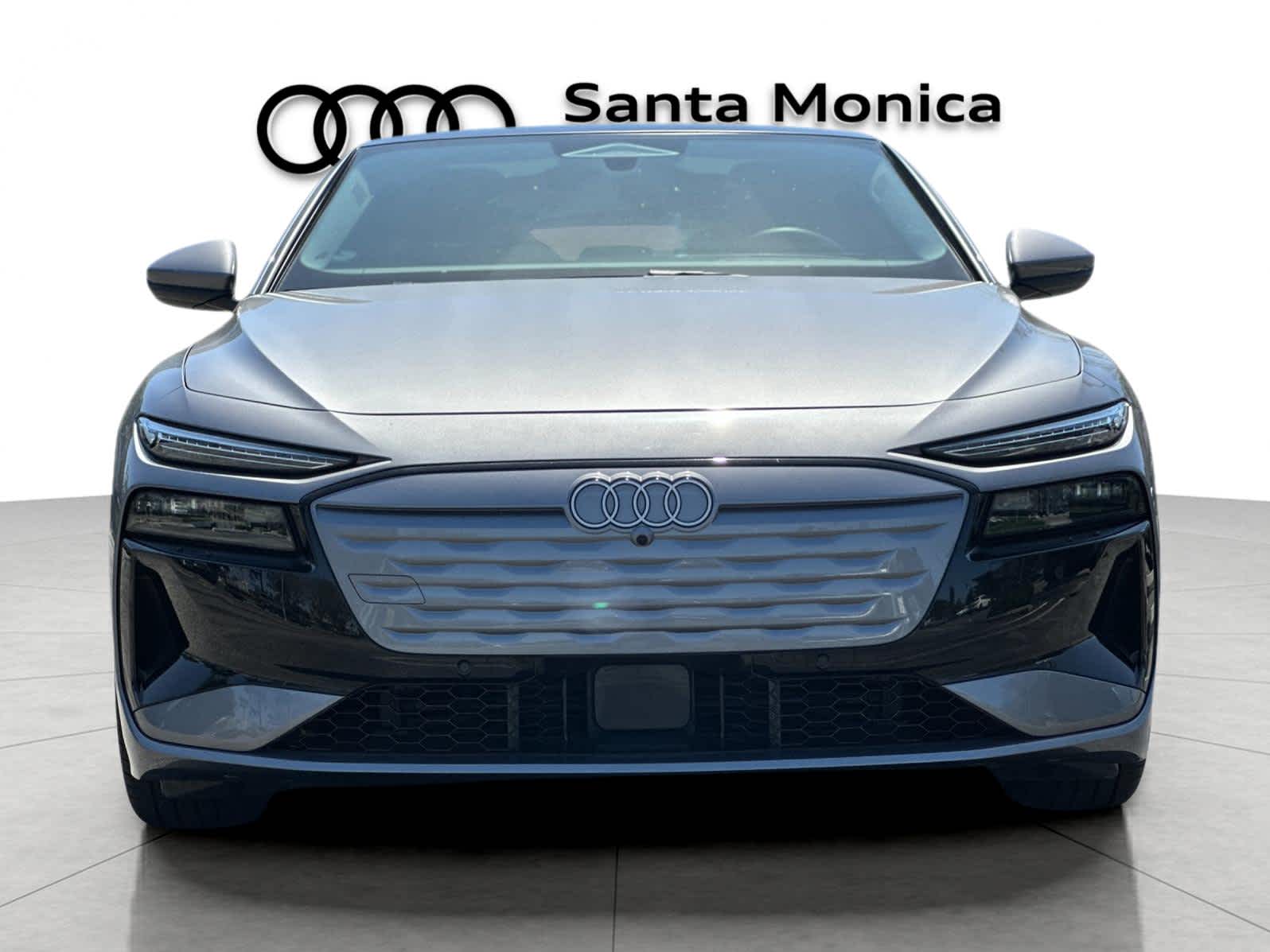 Thumbnail: 2025 Audi e-tron - 10