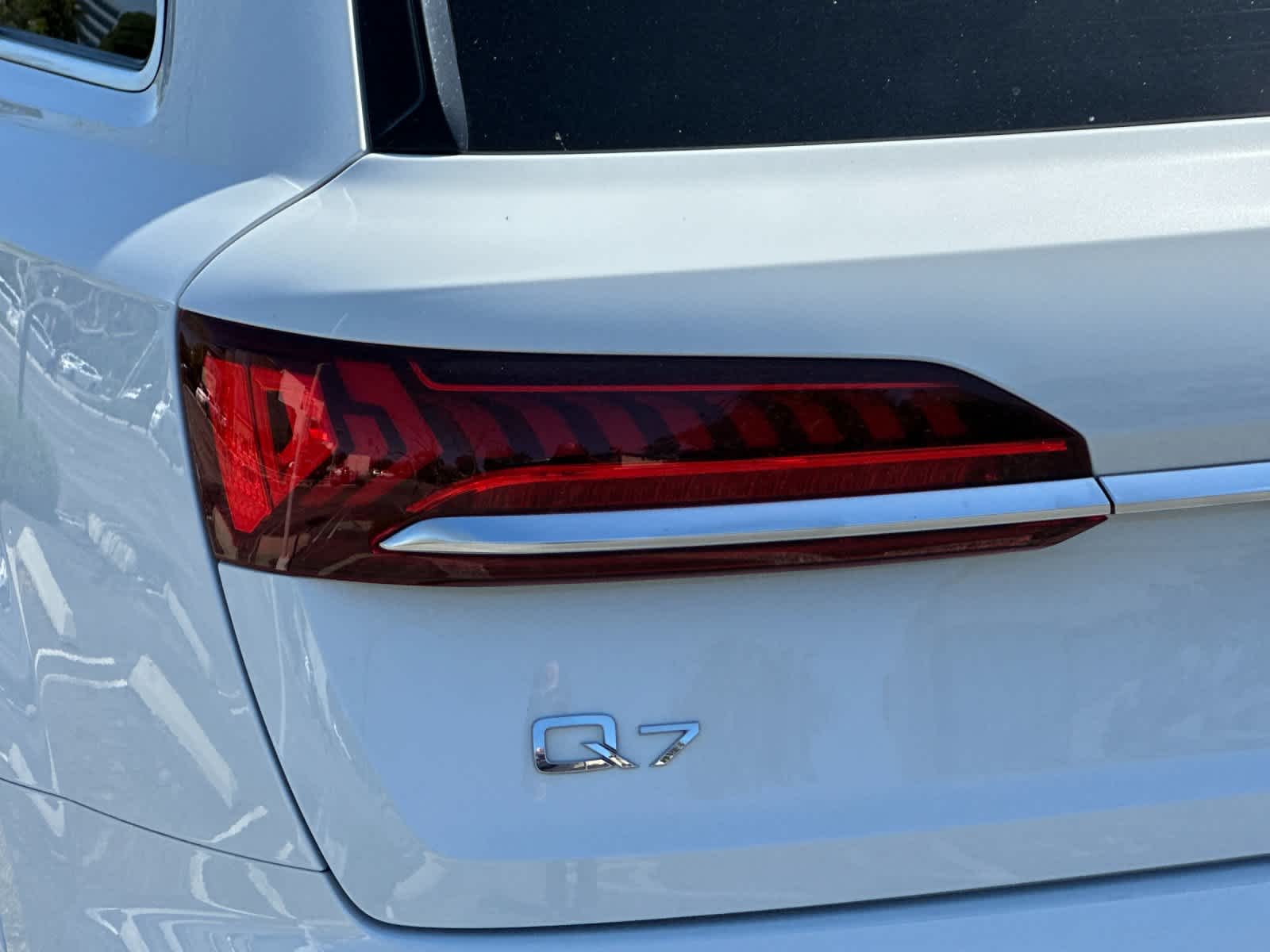 Thumbnail: 2023 Audi Q7 - 28