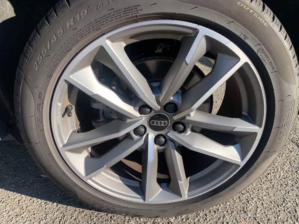 Thumbnail: 2024 Audi Q3 - 30