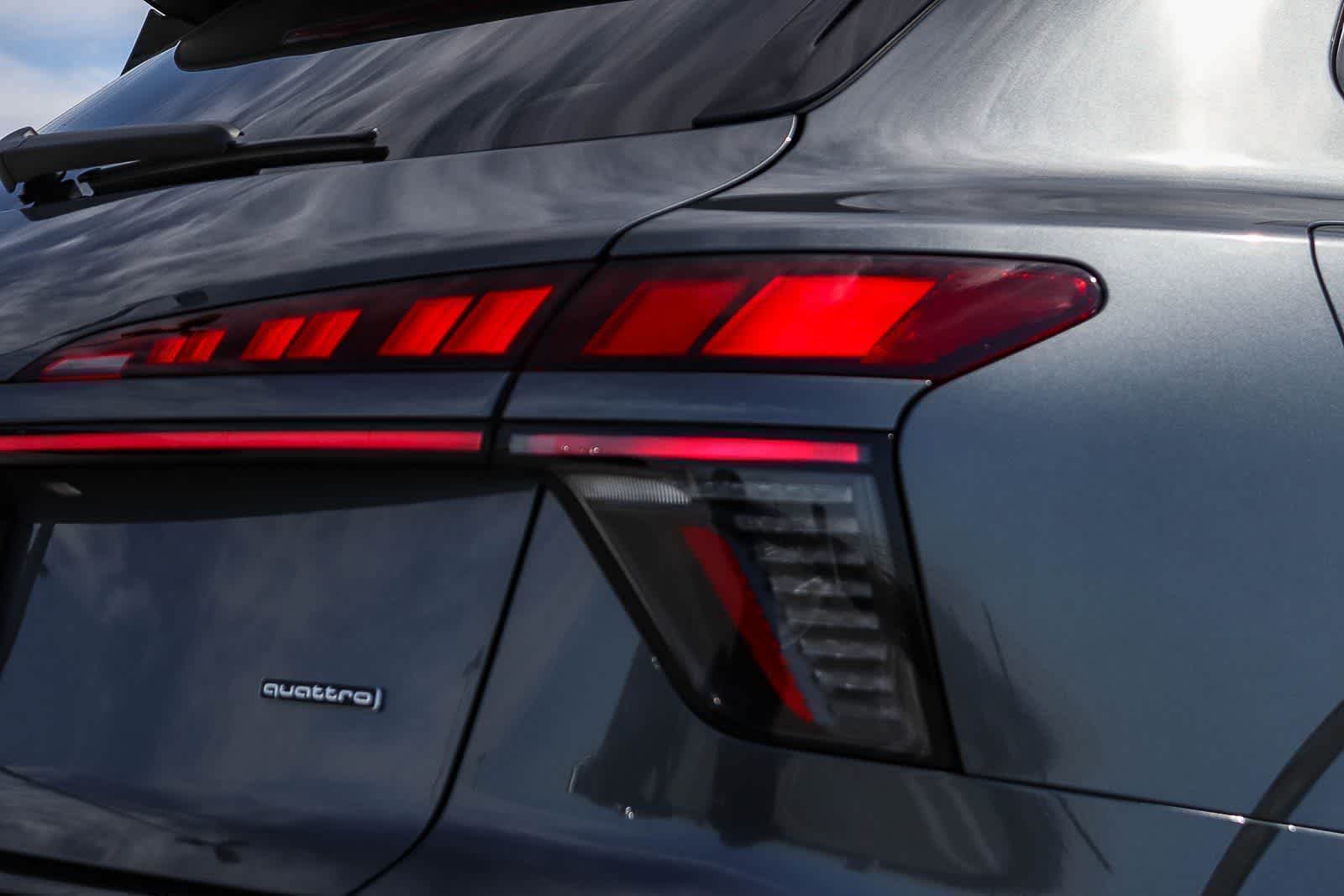 Thumbnail: 2026 Audi Q3 - 10