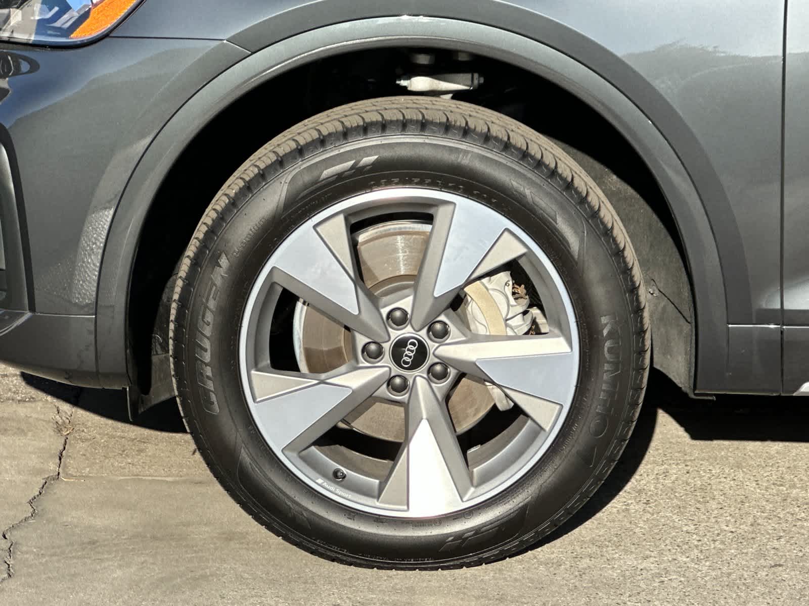 Thumbnail: 2023 Audi Q5 - 26